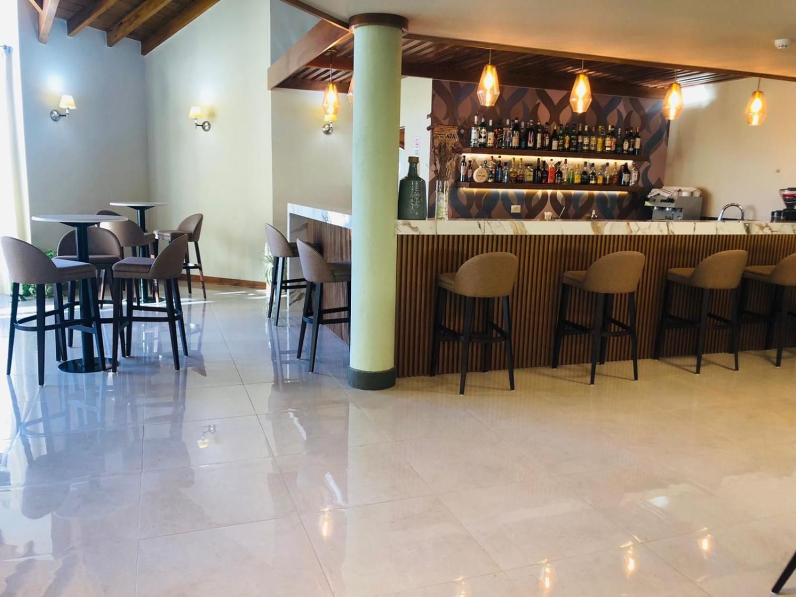 Konke Calafate Hotel エル・カラファテ エクステリア 写真