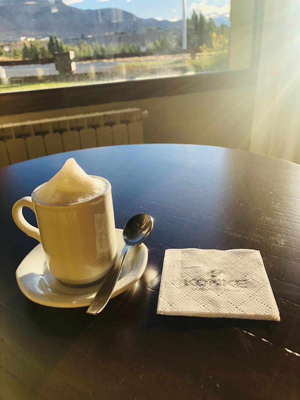 Konke Calafate Hotel エル・カラファテ エクステリア 写真