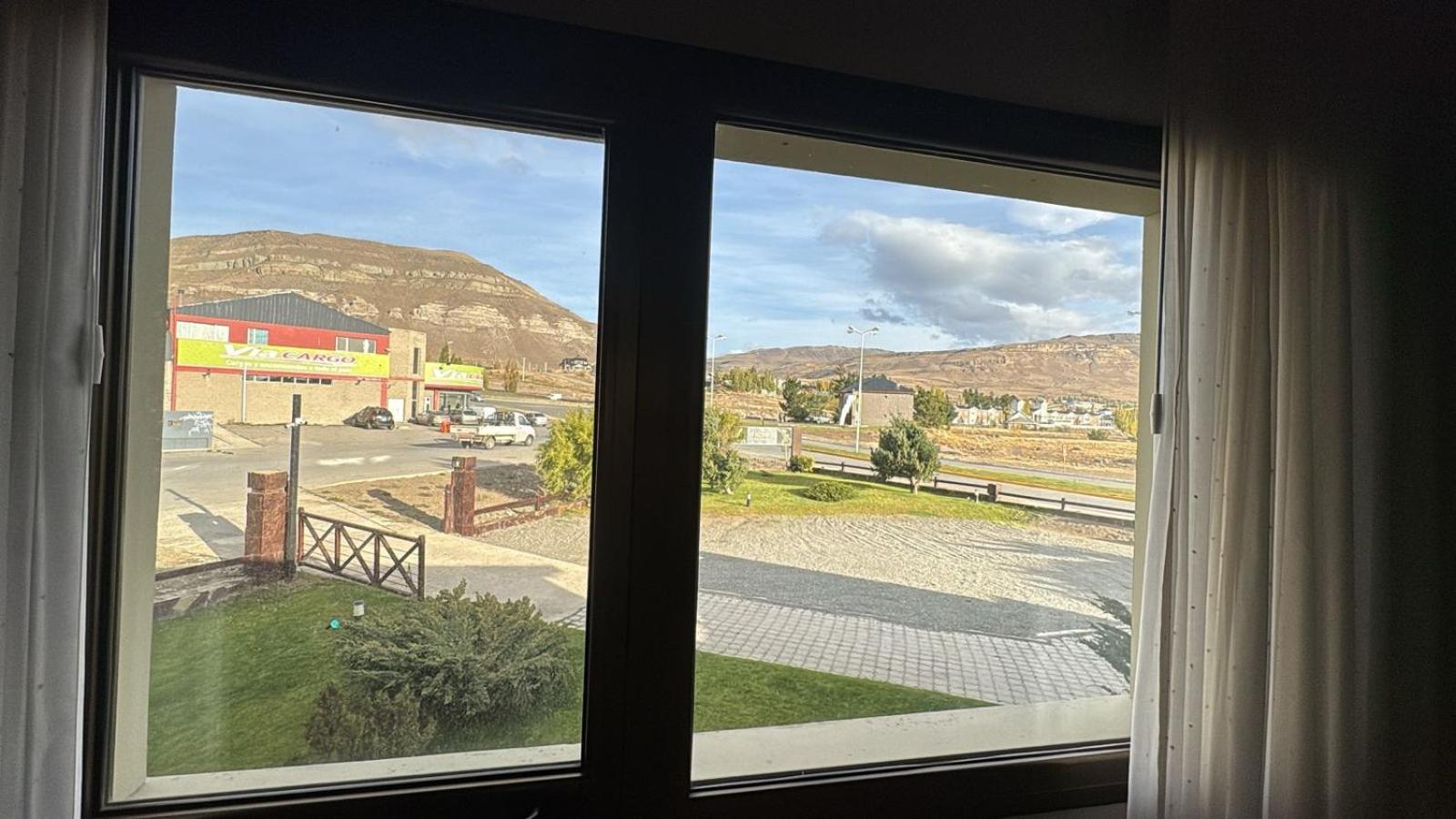 Konke Calafate Hotel エル・カラファテ エクステリア 写真
